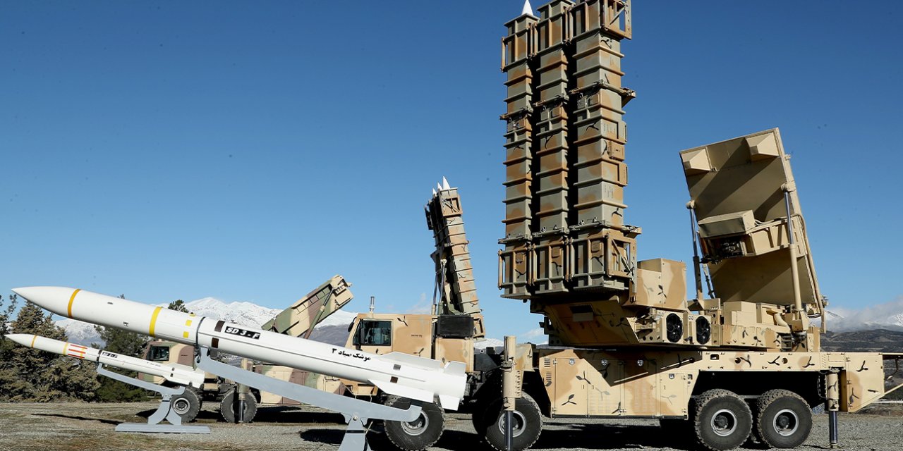 İran, 500 füze ile saldırdı