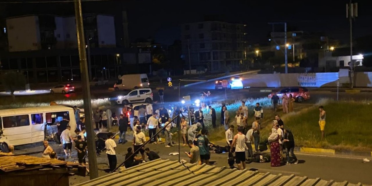 Düğün dönüşü feci kaza çok sayıda yaralı var