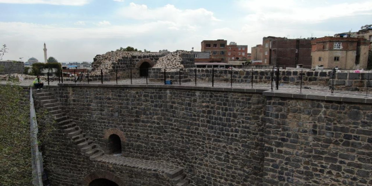 UNESCO Dünya Kültür Mirası Listesi'ndeki Diyarbakır Surları'nın bazı burçları kiraya verildi