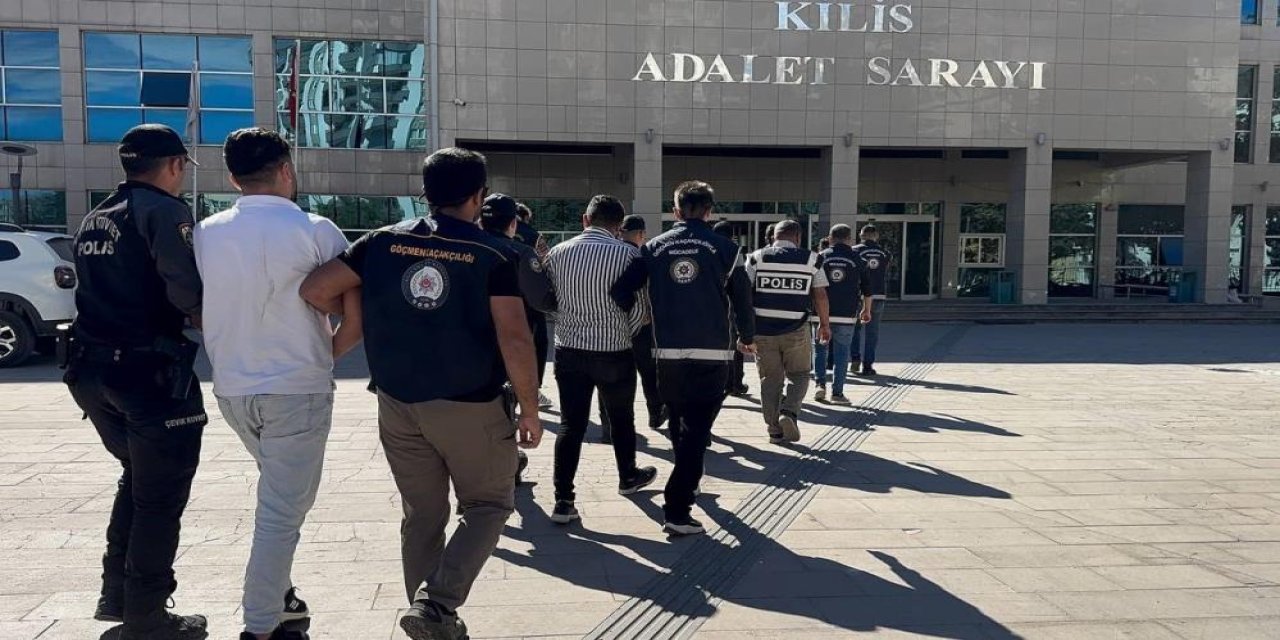 Kilis'te göçmen kaçakçılığı yapan 5 organizatör tutuklandı