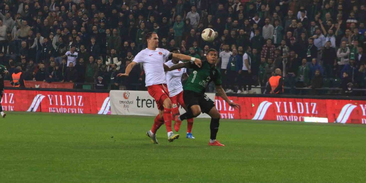 Kocaelispor: 1  - Ümraniyespor: 0