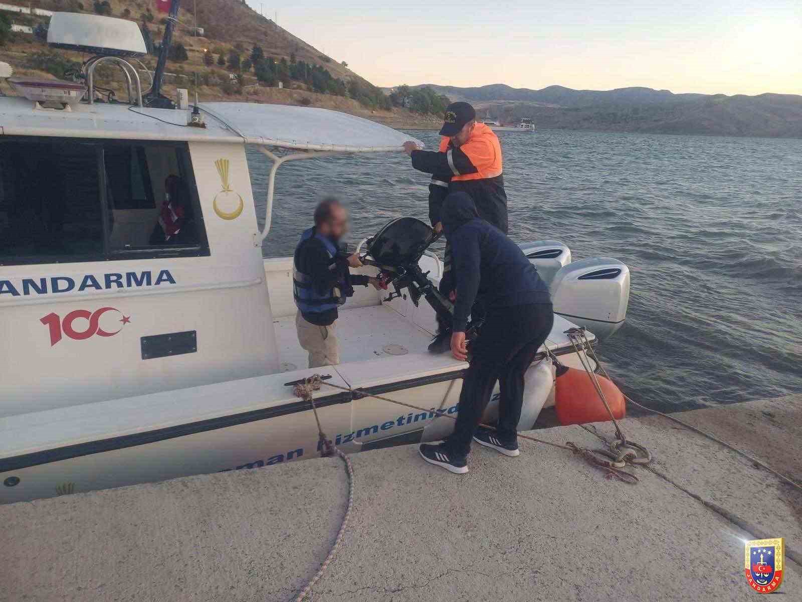 Barajda mahsur kalanlar kurtarıldı