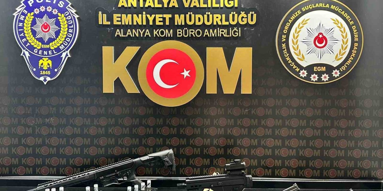 Alanya’da silah operasyonu