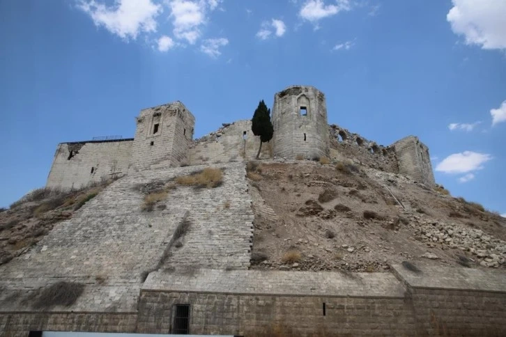 Tarihi Gaziantep Kalesinin restorasyonuna başlandı