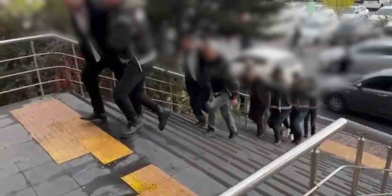 Polis Kayseri merkezli 3 ilde yasa dışı silah ticareti operasyonu yaptı