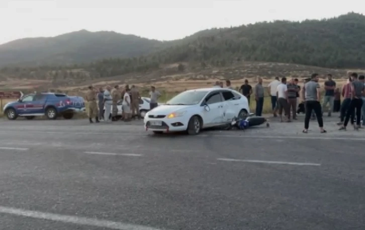 Gaziantep te motosiklet ile otomobil çarpıştı, bacağı kırılan yaralı feryat etti