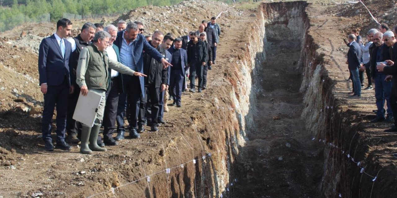 Türkiye'nin deprem ve diri fay hatları haritası güncelleniyor