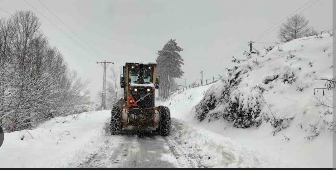 Ordu’da karda mahsur kalanları arama çalışmaları başlatıldıldı