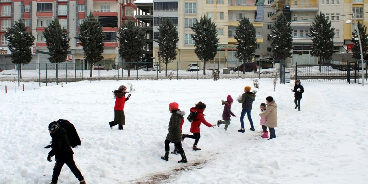 Şehirlerin çoğunda okullar tatil edildi