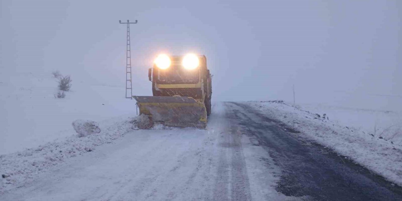 Kayseri kırsalında 257 mahallenin yolunu ulaşıma açıldı