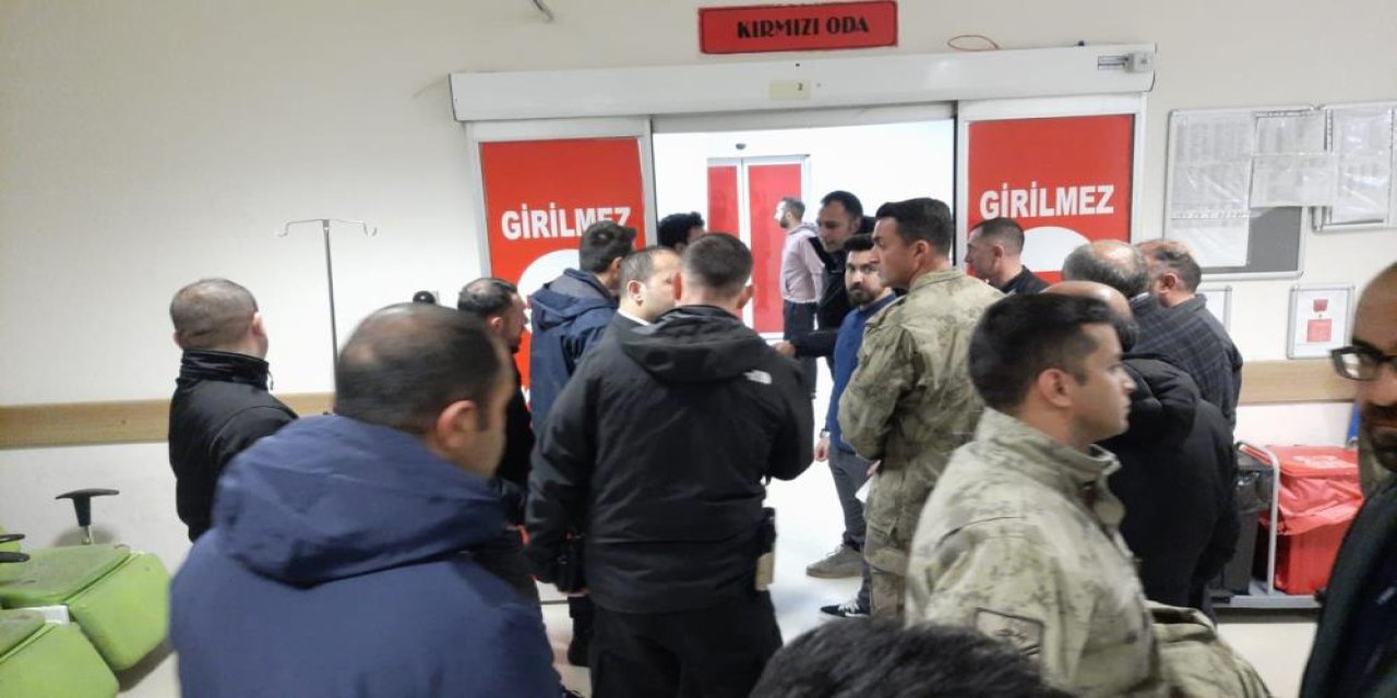 Öğretmenleri taşıyan minibüs kaza yaptı: 1ağır 14 yaralı