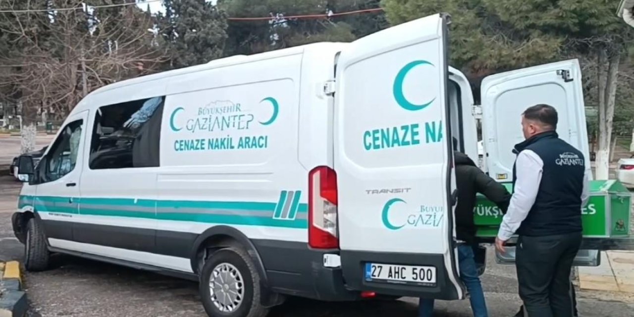 Gaziantep'te çıkan yangında, 1 ölü 3 yaralı