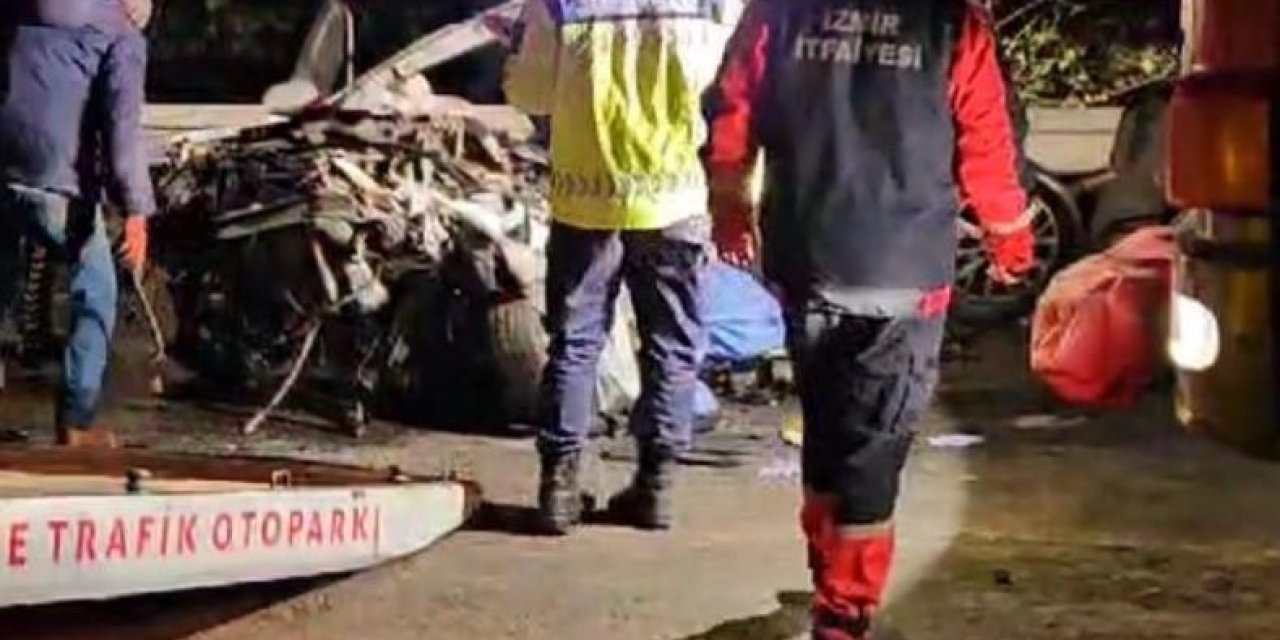 İzmir'de korkunç kaza : 3 ölü, 7 yaralı