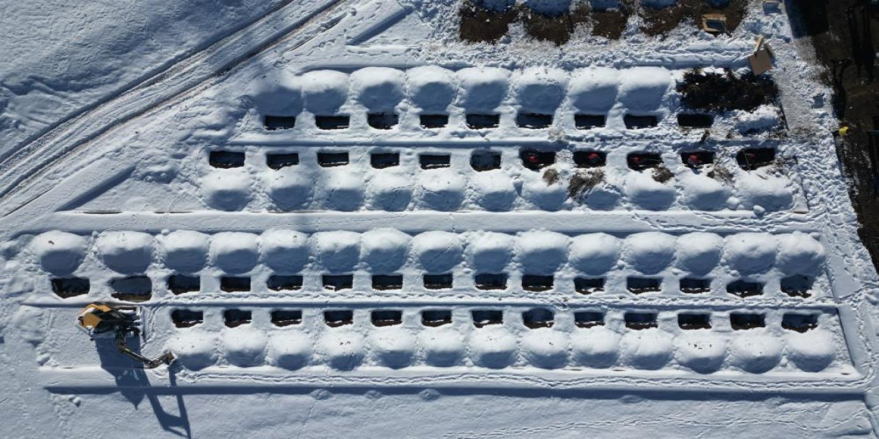 Erzurum'da kış için 100'lerce mezar açıldı