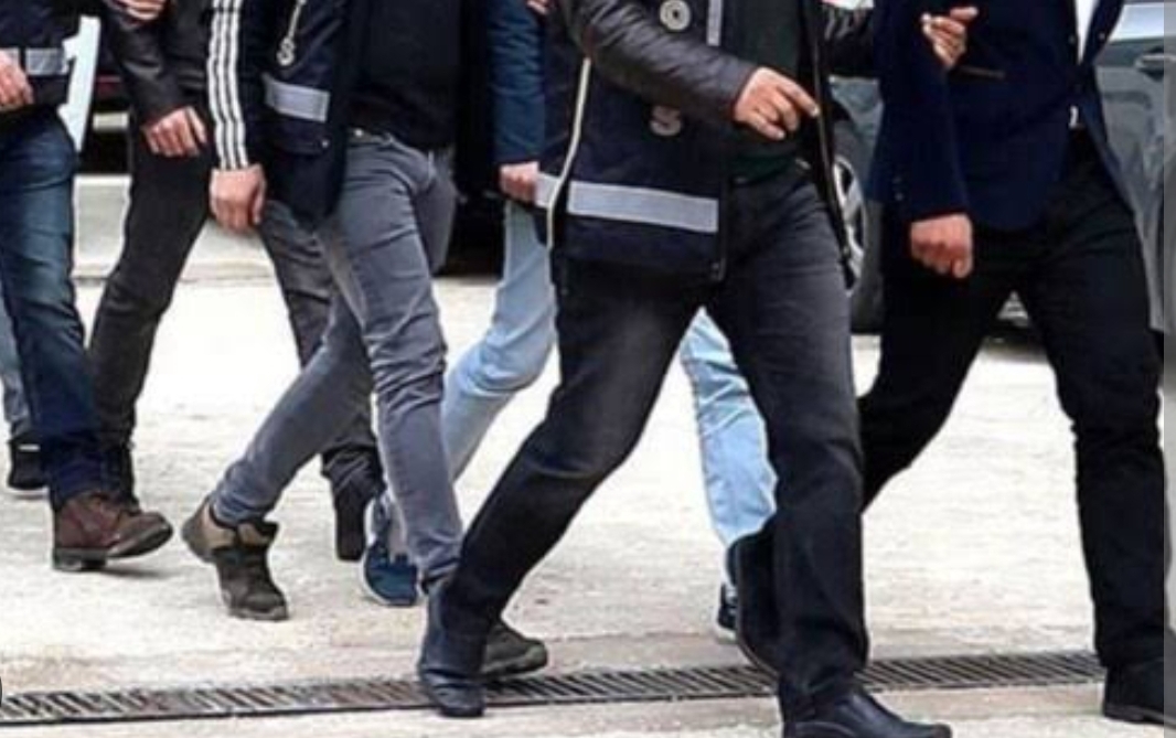 Bakan Yerlikaya: "54 ilde ’Yasa Dışı Bahis’ suçuna yönelik düzenlenen ’Siberağ-12’ operasyonlarında; 319 şüpheli yakalandı"