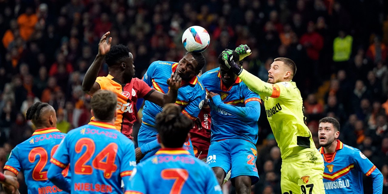 Galatasaray, Göztepe’yi 2-1 mağlup ederek zirvede puan farkını açtı