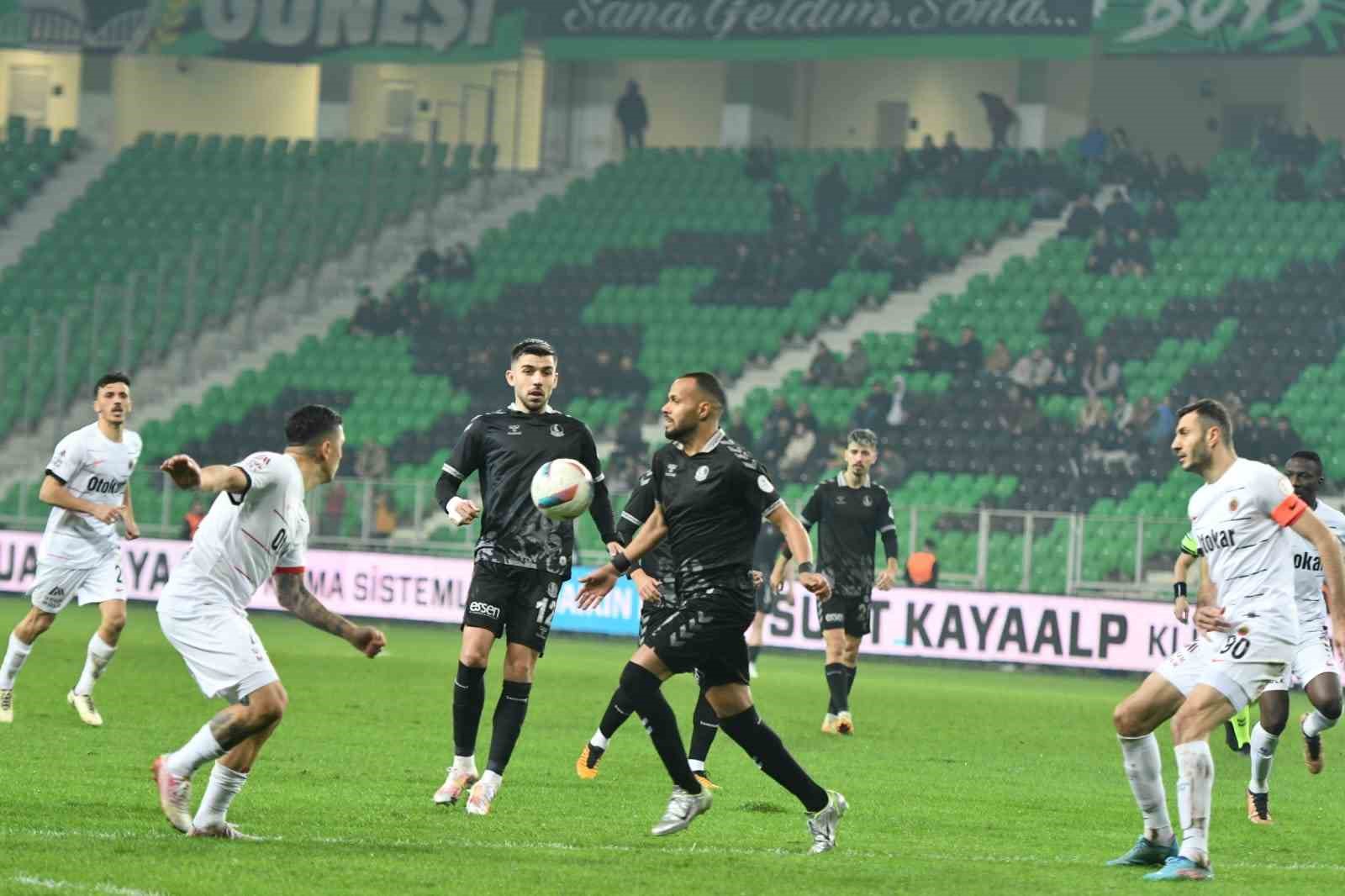 Sakaryaspor: 0  - Gençlerbirliği: 0