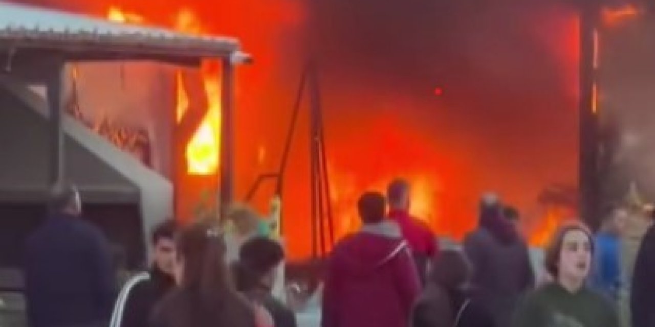 Antakya ilçesi konteyner  alevlere teslim oldu