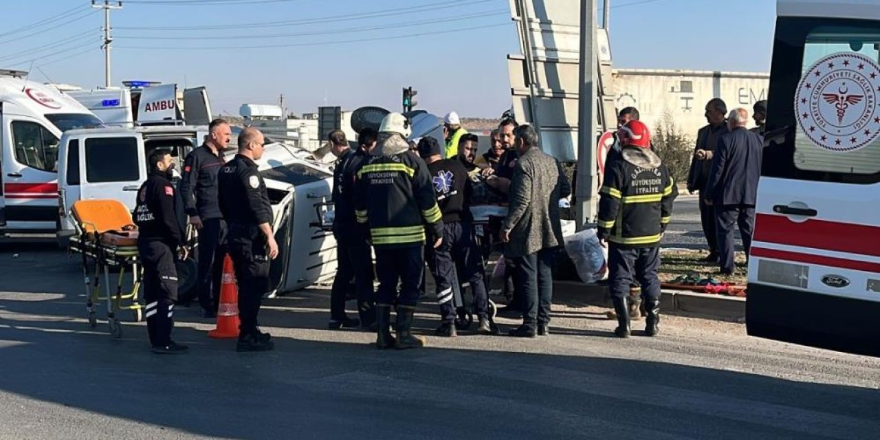 Gaziantep'te feci  kaza: 14 yaralı