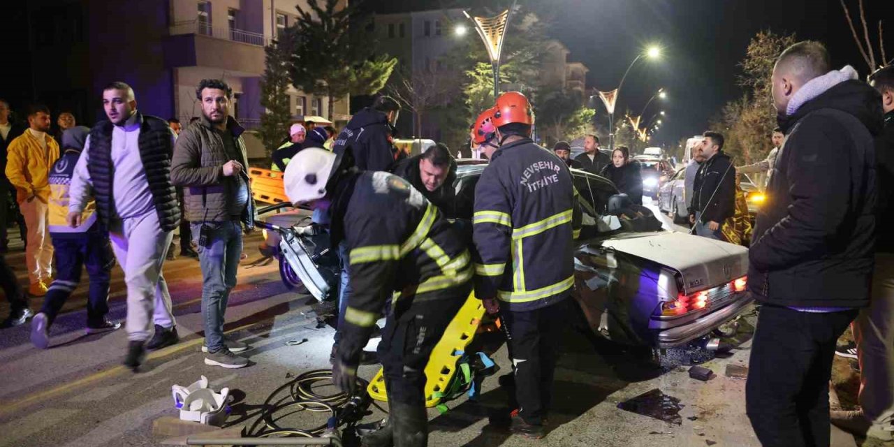 Nevşehir’de trafik kazasından, ambulansa ve itfaiyeye saldırdı