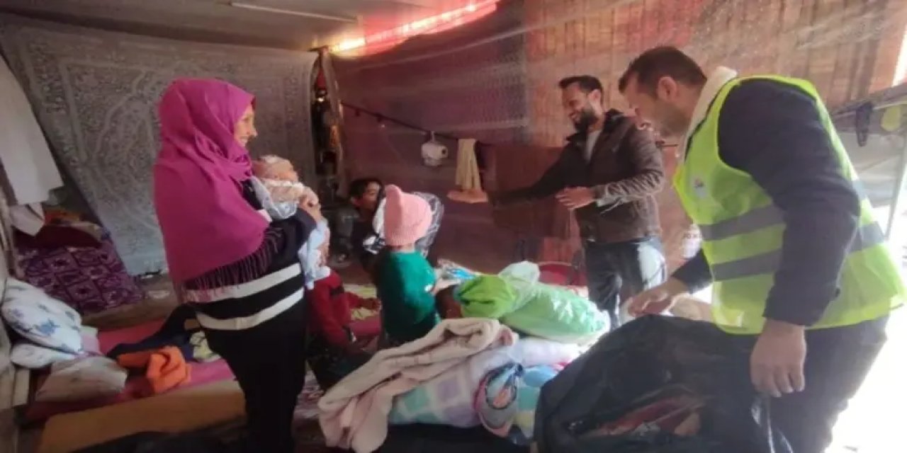 Toroslar Belediyesi 6 çocuklu aileye şefkat elini uzattı