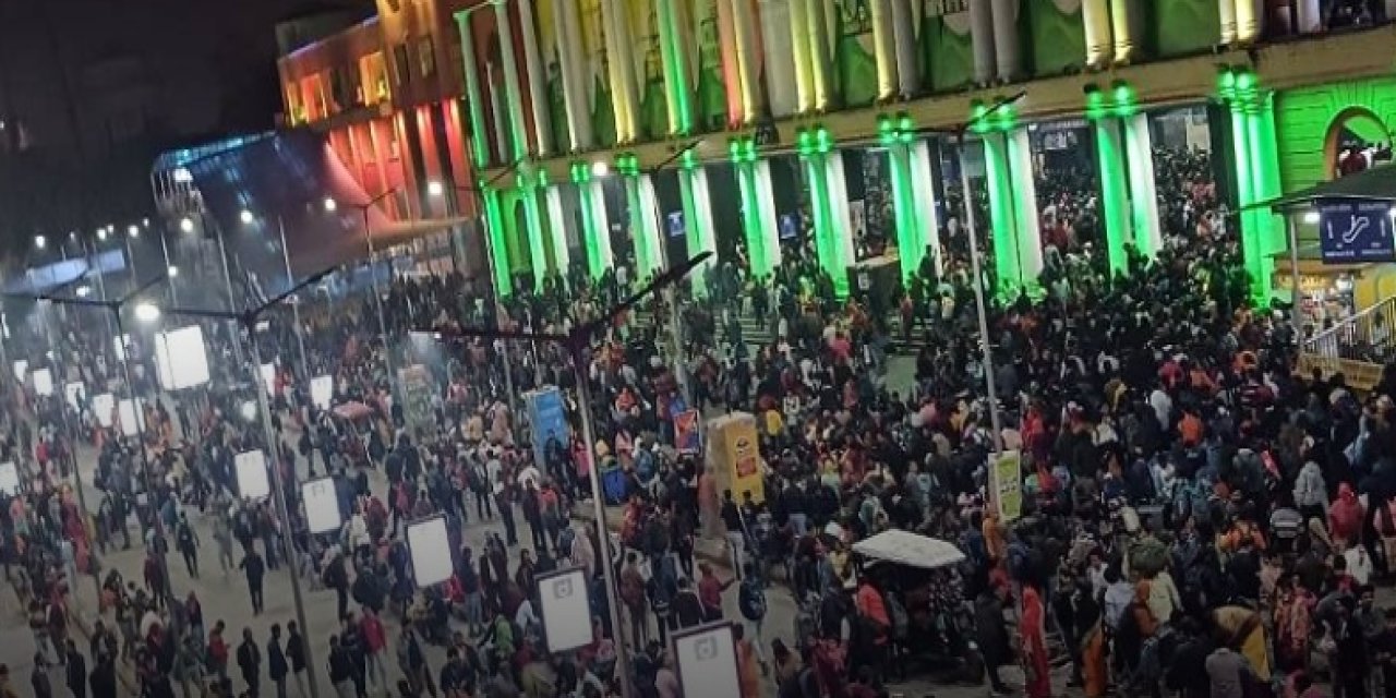 Hindistan’da izdiham faciaya yol açtı 18 ölü