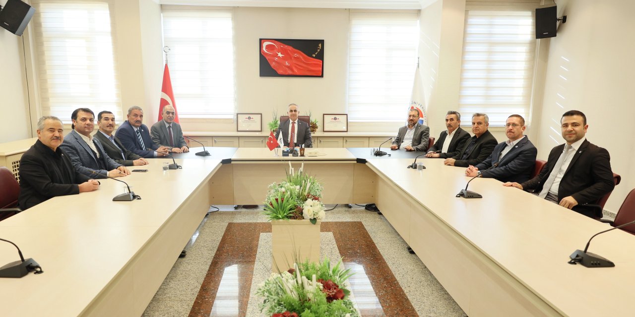 Memur Sen’den Rektör Doğan’a ziyaret