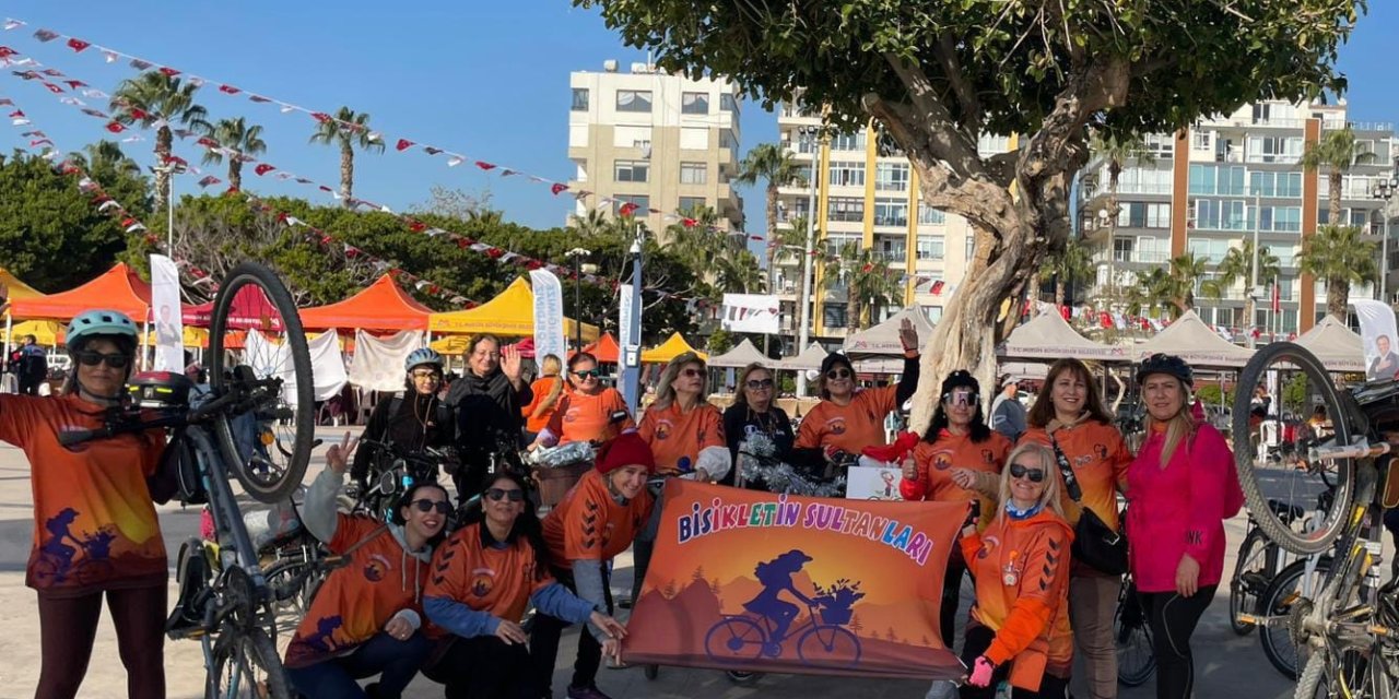 Mersin'de Kadınlar  hayatı pedallıyor