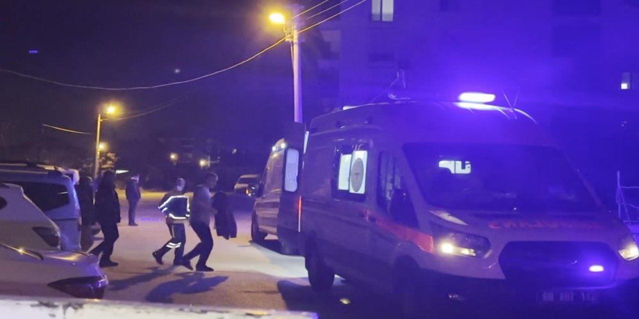 Komşuların gürültü kavgasında: 2 kişi yaralandı