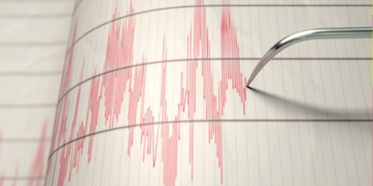 İzmir’de 4 büyüklüğünde deprem