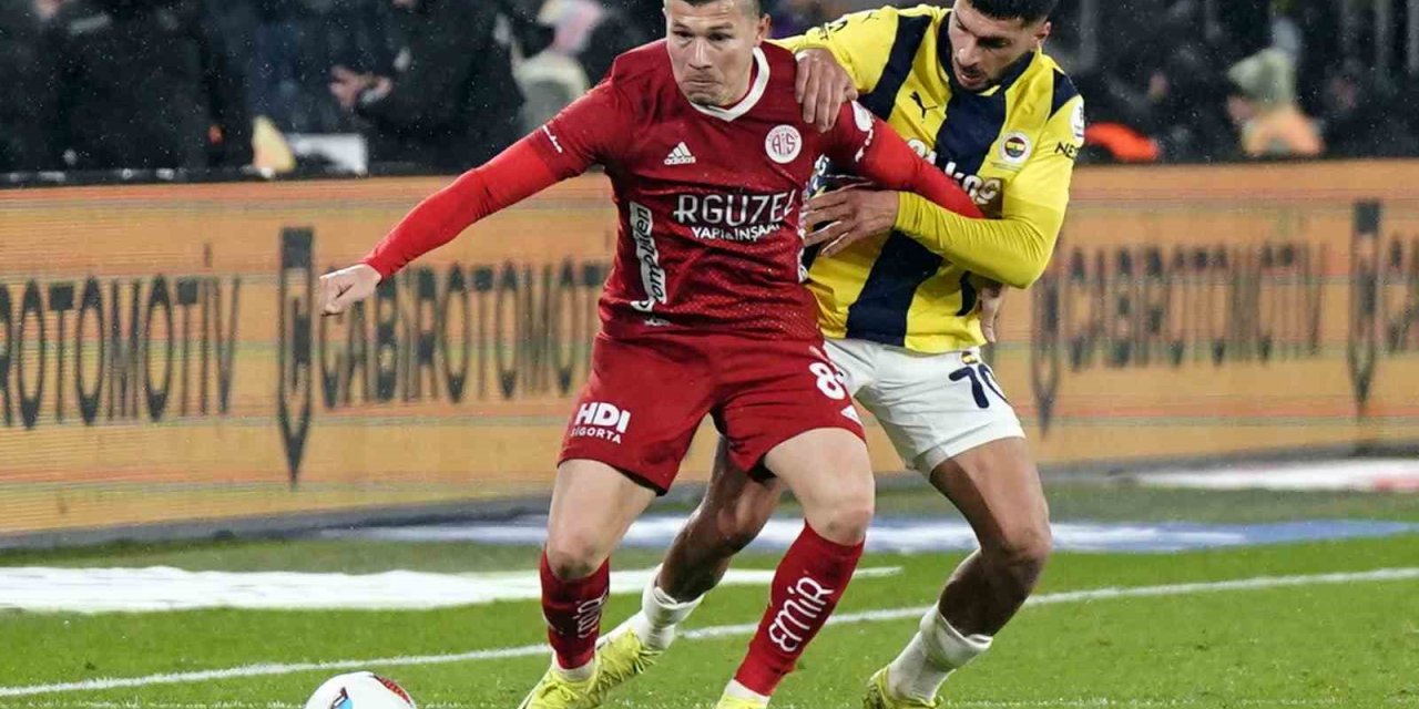 Fenerbahçe: 3 - Antalyaspor: 0