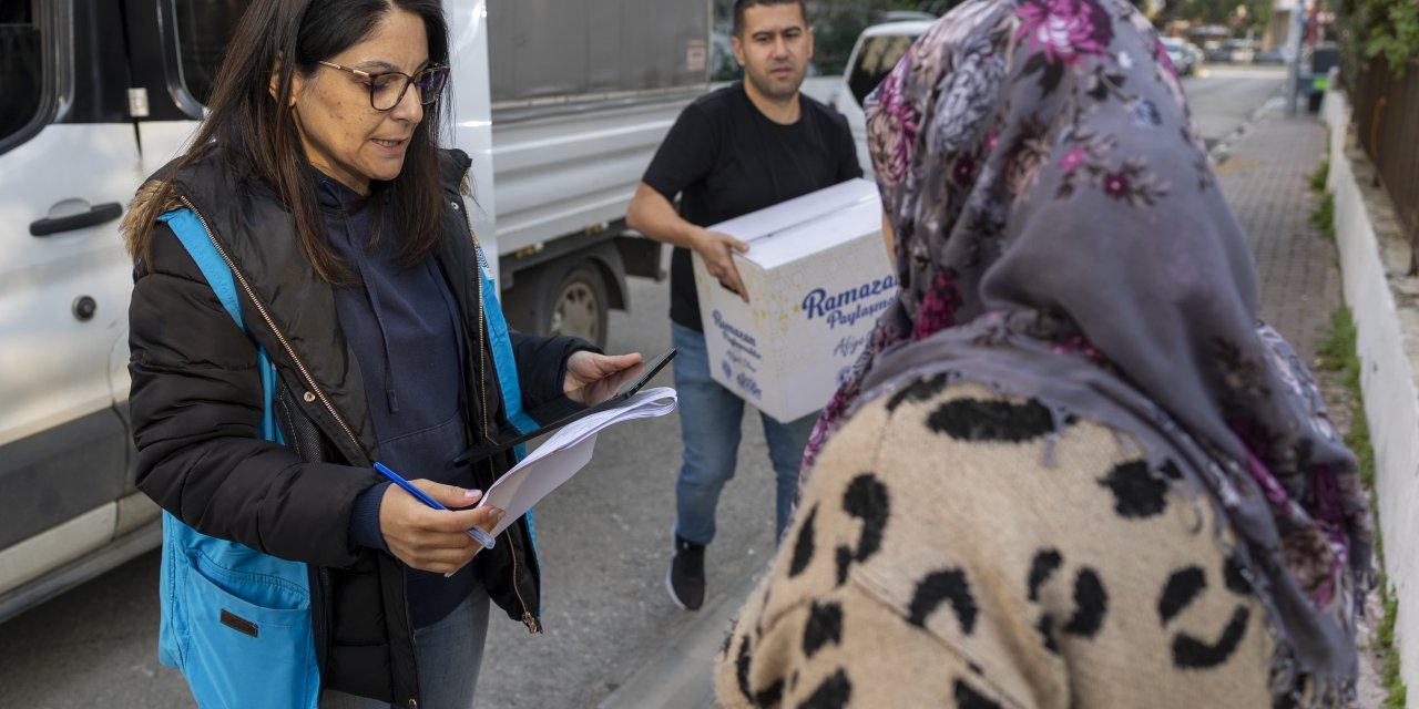 Yenişehir Belediyesi Ramazan ayında da ailelerin yanında