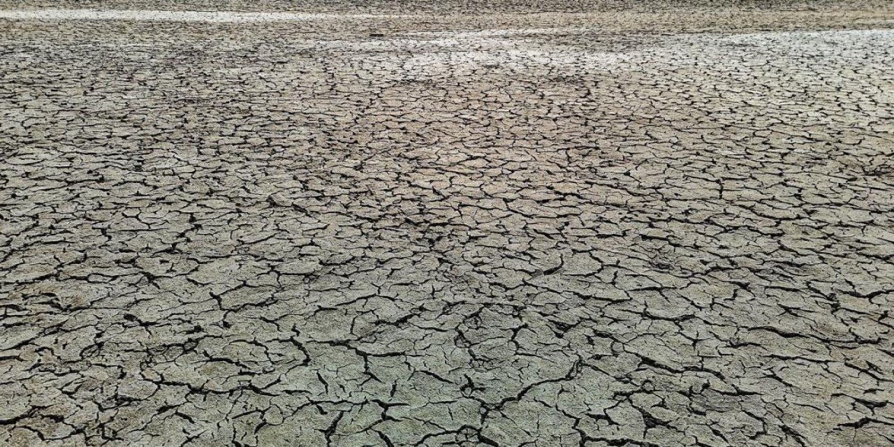 Barajlarda korkutan görüntü