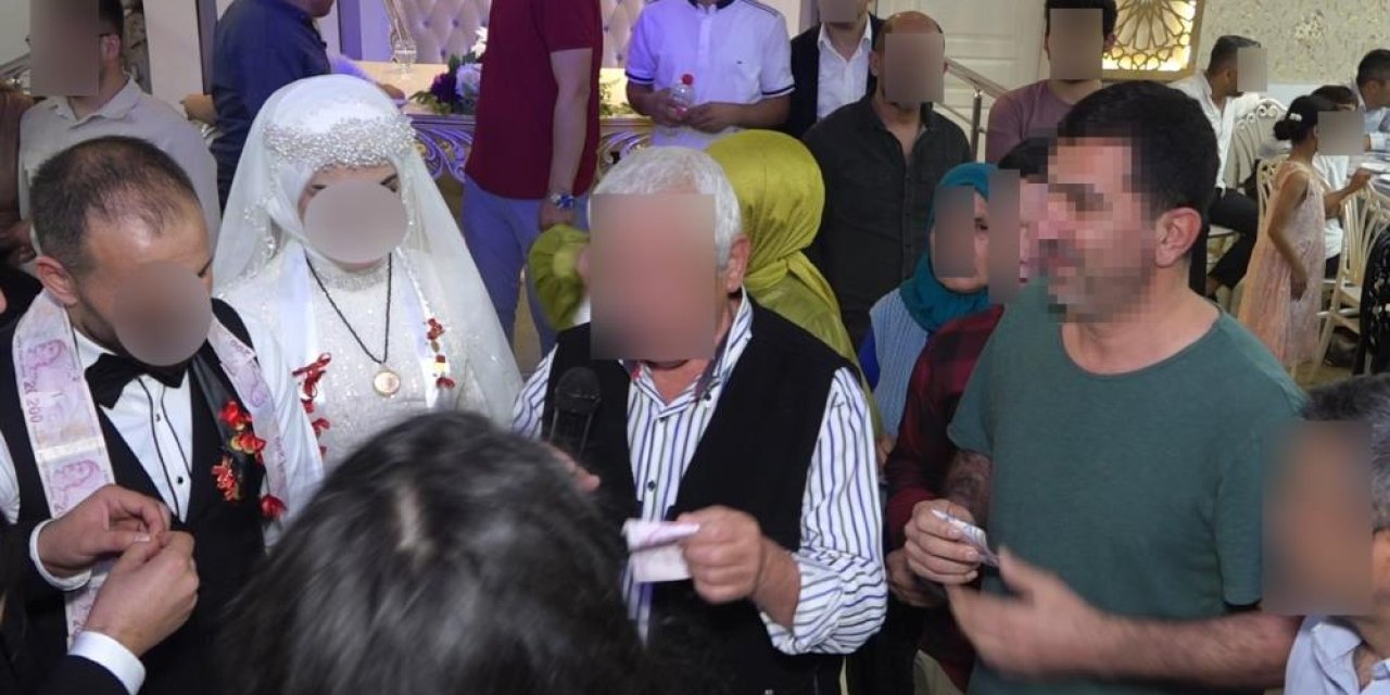 İlginç olay! davetsiz düğüne gitti, yedi içti, takıları çaldı