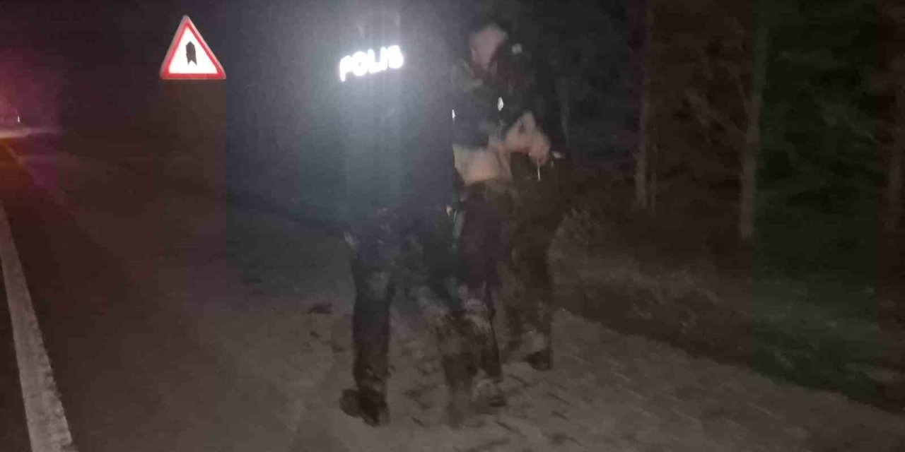 Polis ten kaçan şahıs polislerle beraber bataklığa düştü