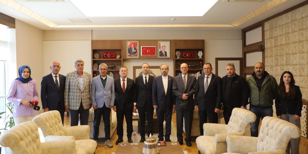 Nizip’te “İlkler” plaketle onurlandırıldı