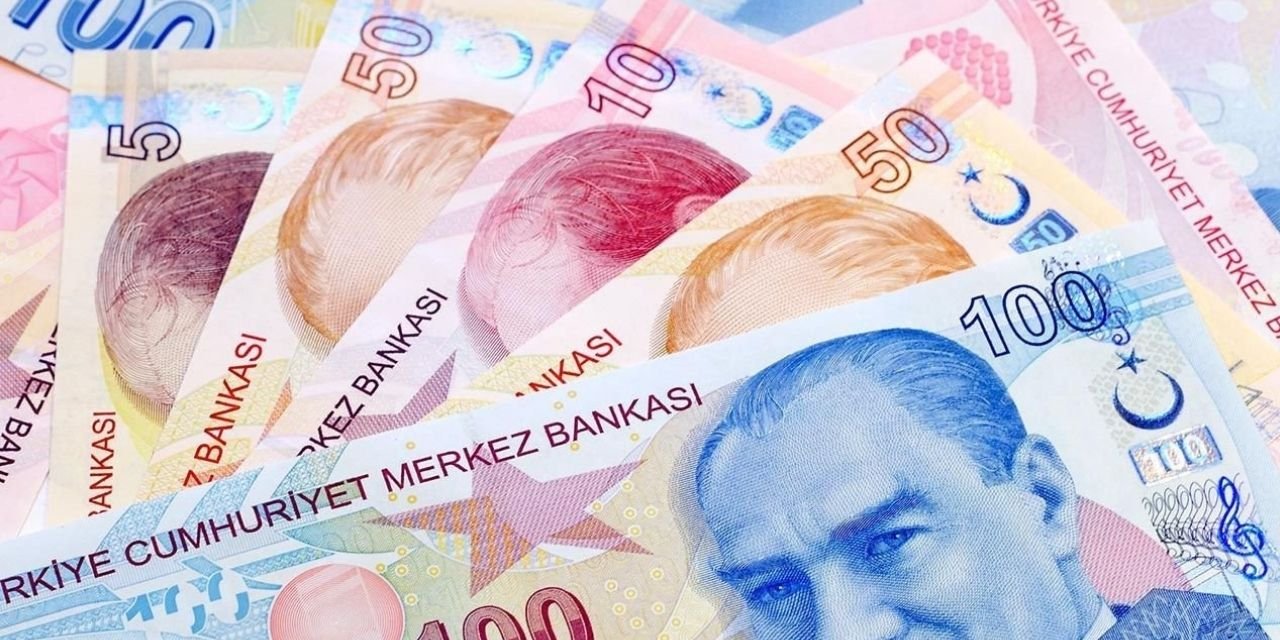 Maaşlara ve  Bayram ikramiyesine zam geldi