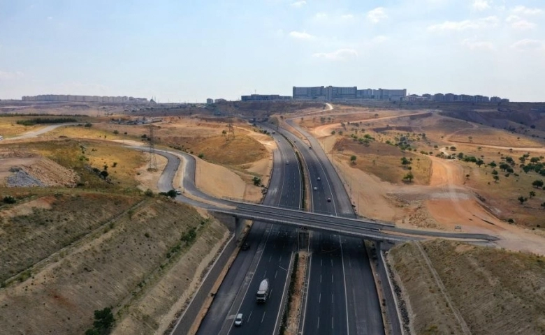 Gaziantep Şehir Hastanesi’nin inşaatına kalındığı yerden devam