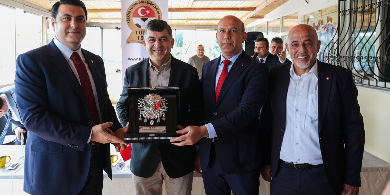 Başkan Yılmaz'dan teknik adamlara moral ziyareti