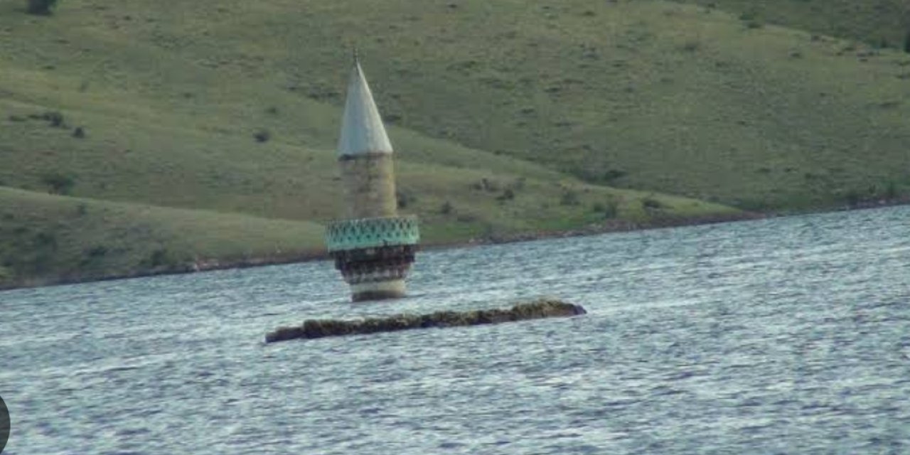 Kars’ta köy sular altında kaldı