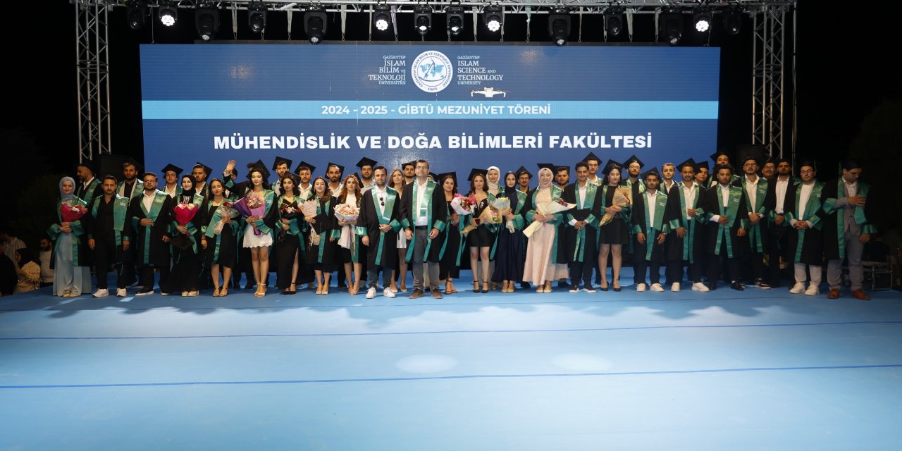 GİBTÜ'de Mezuniyet Coşkusu