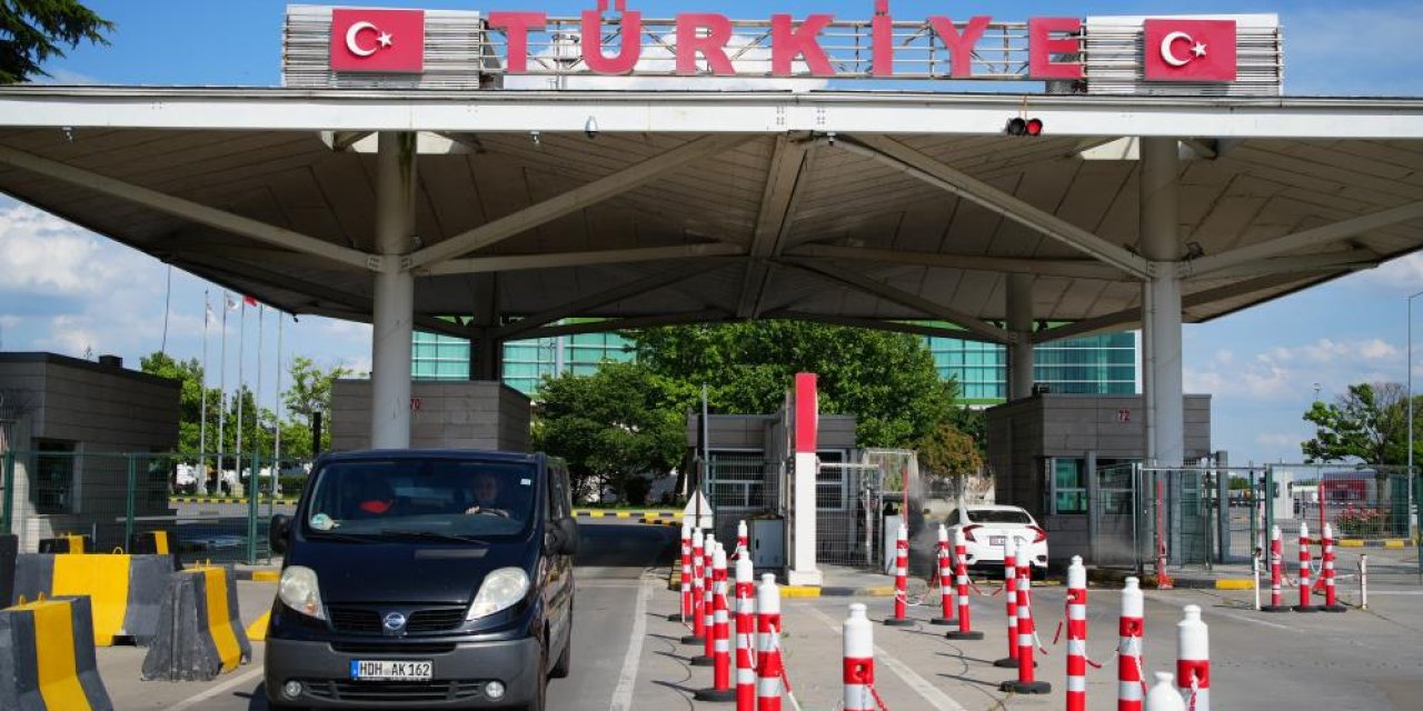 Sınır kapılarında önlemler artırıldı