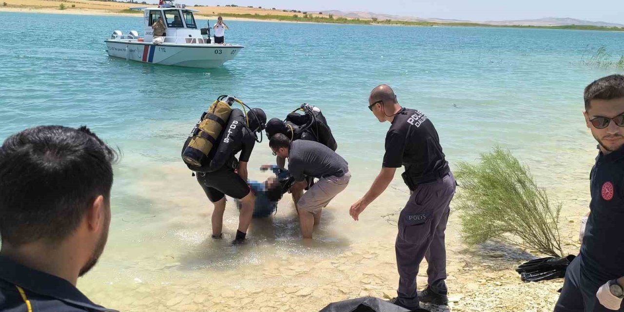 Urfa da yeğenini kurtarmaya çalışırken boğuldu