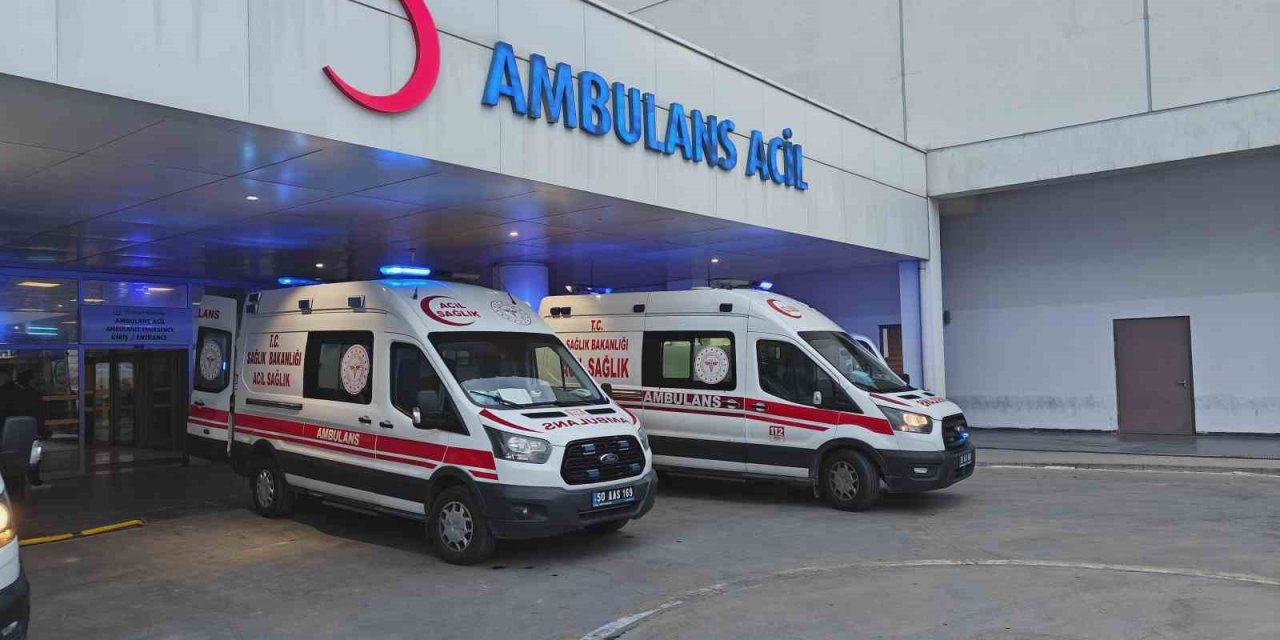 DEM Parti Milletvekili Dindar trafik kazası geçirdi