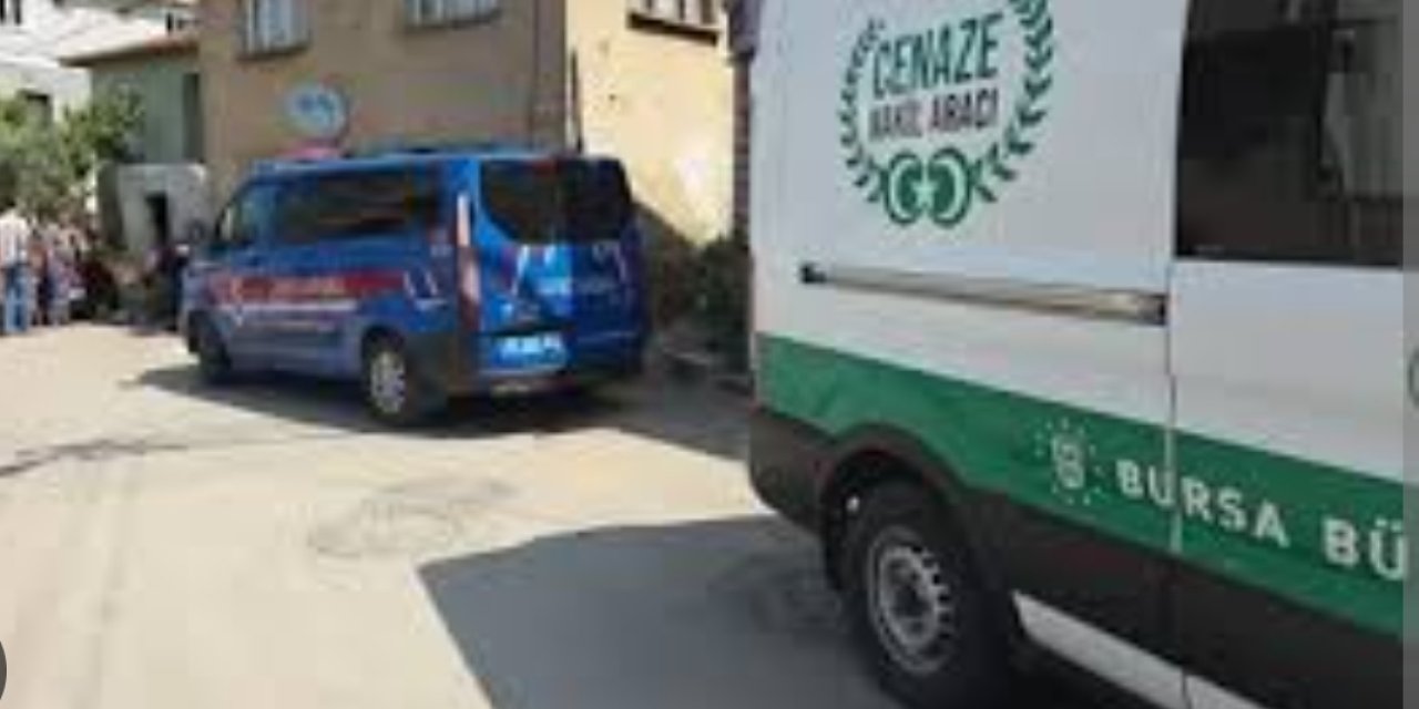 Öğrenci evinde ölü bulundu