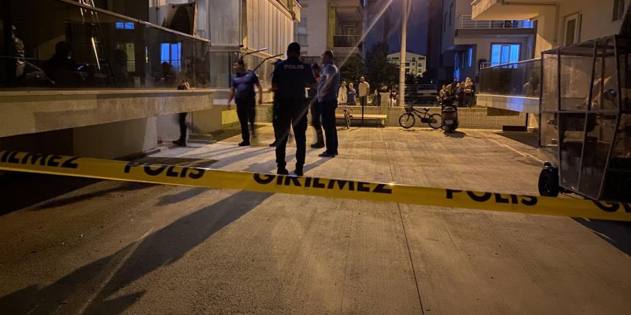 Tartıştığı kadını bıçaklayarak öldürdü