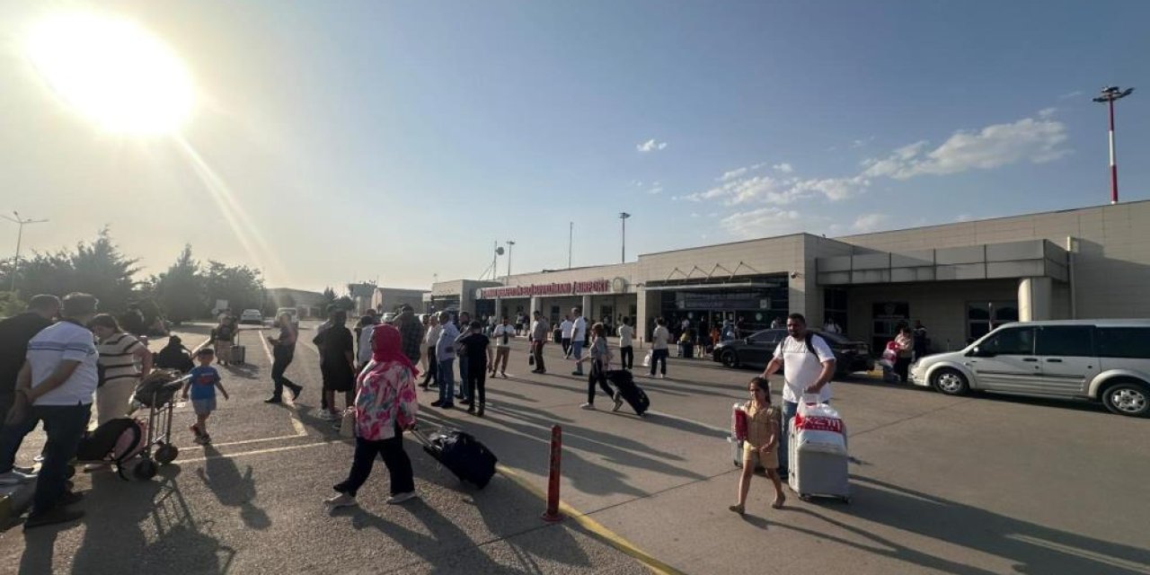 Irak’a giden uçaklar Şırnak’a indi