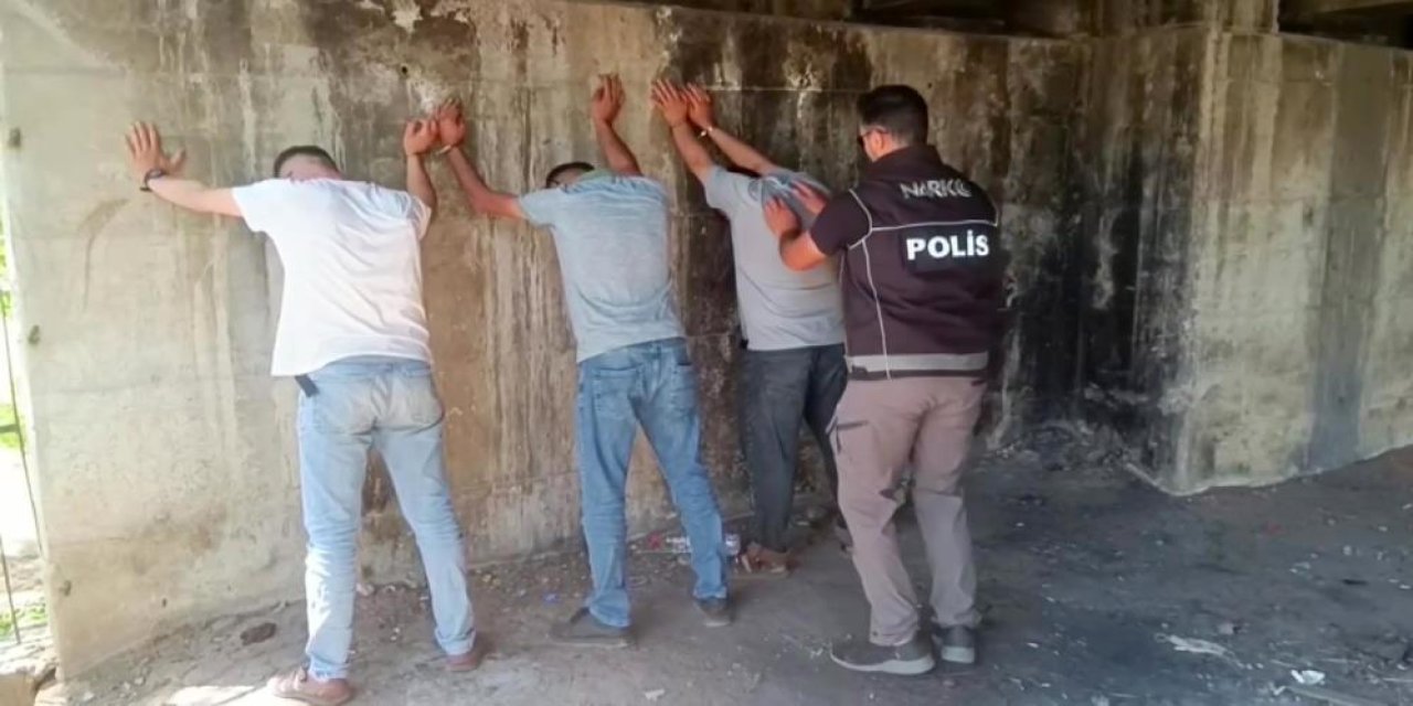 Adana'da uyuşturucudan 65 şüpheli yakalandı