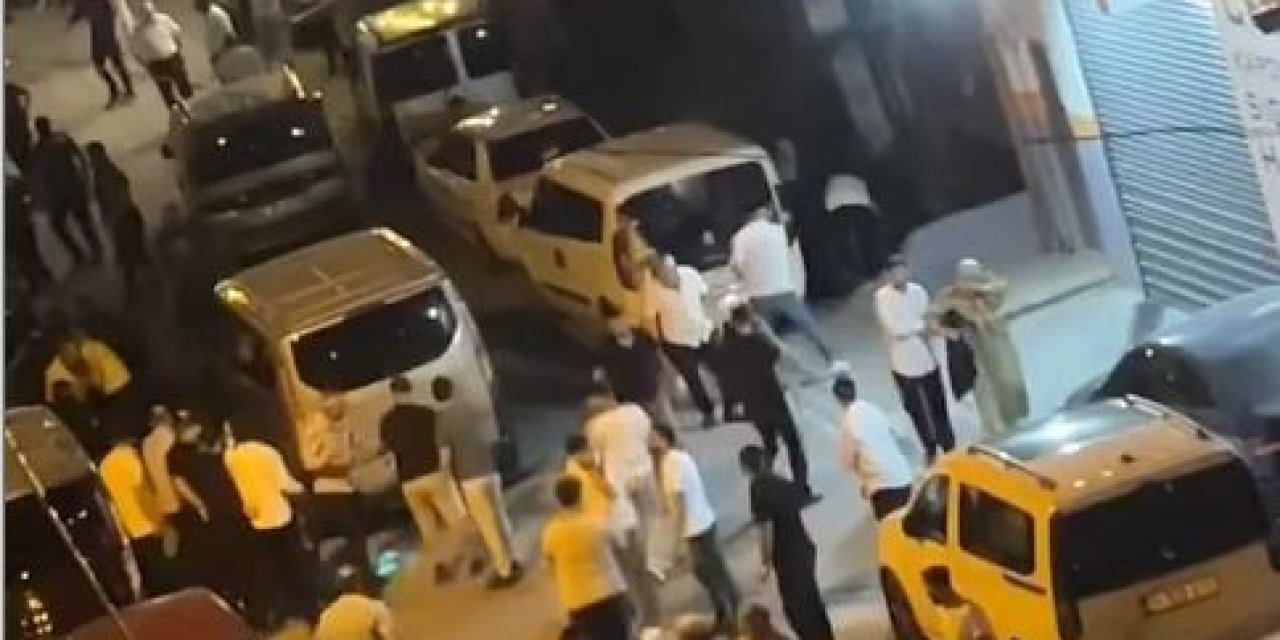 Düğünde havaya atılan parayı çocuklar kaptı, aileler birbirine girdi