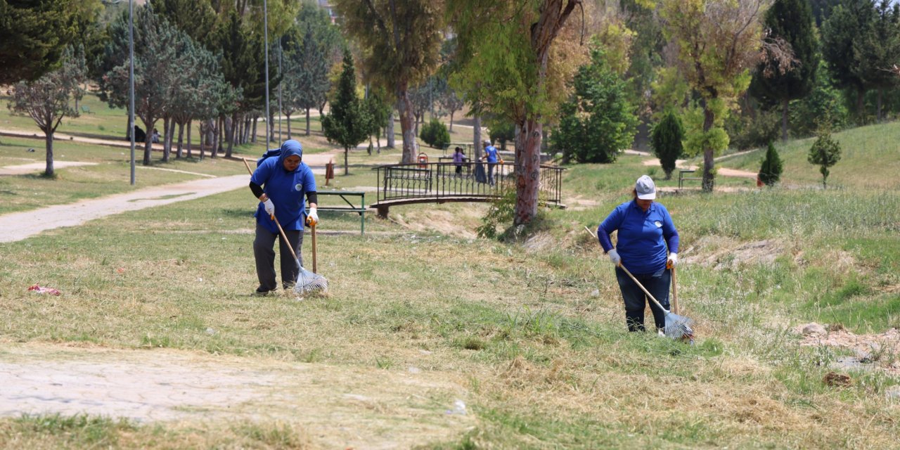 Toroslar'da daha temiz ve yeşil bir çevre için yoğun mesai